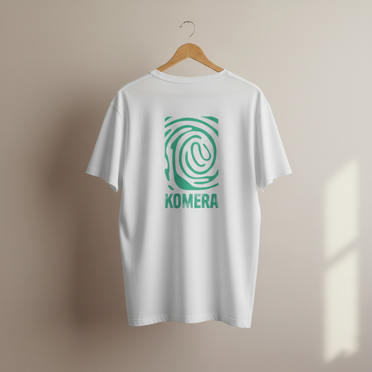 Camiseta de KOMERA